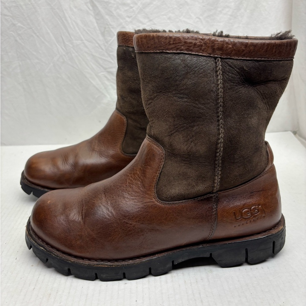 Ugg Men's Brown Leather & Suede Winter Boots, SZ 12, box 28 - Picture 4 of 7